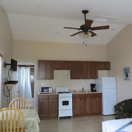 Halls Cottages Honey Harbor Extérieur photo