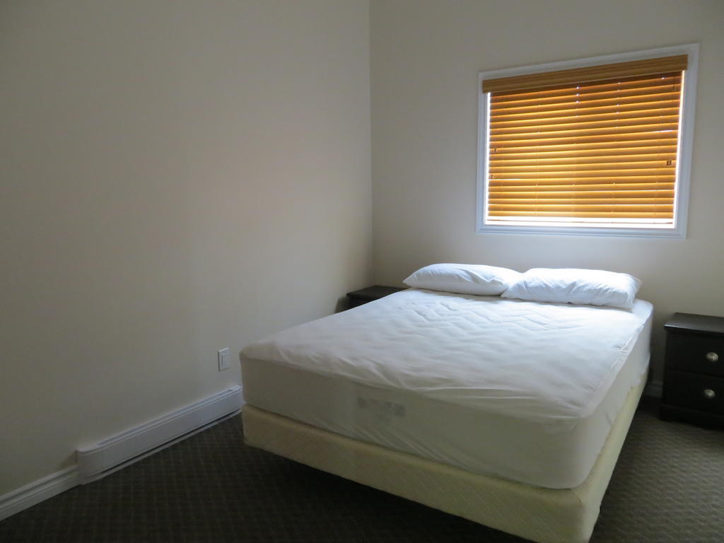 Halls Cottages Honey Harbor Chambre photo