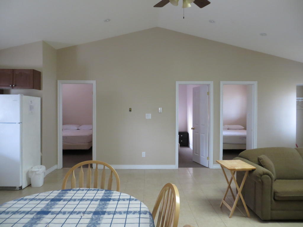Halls Cottages Honey Harbor Chambre photo