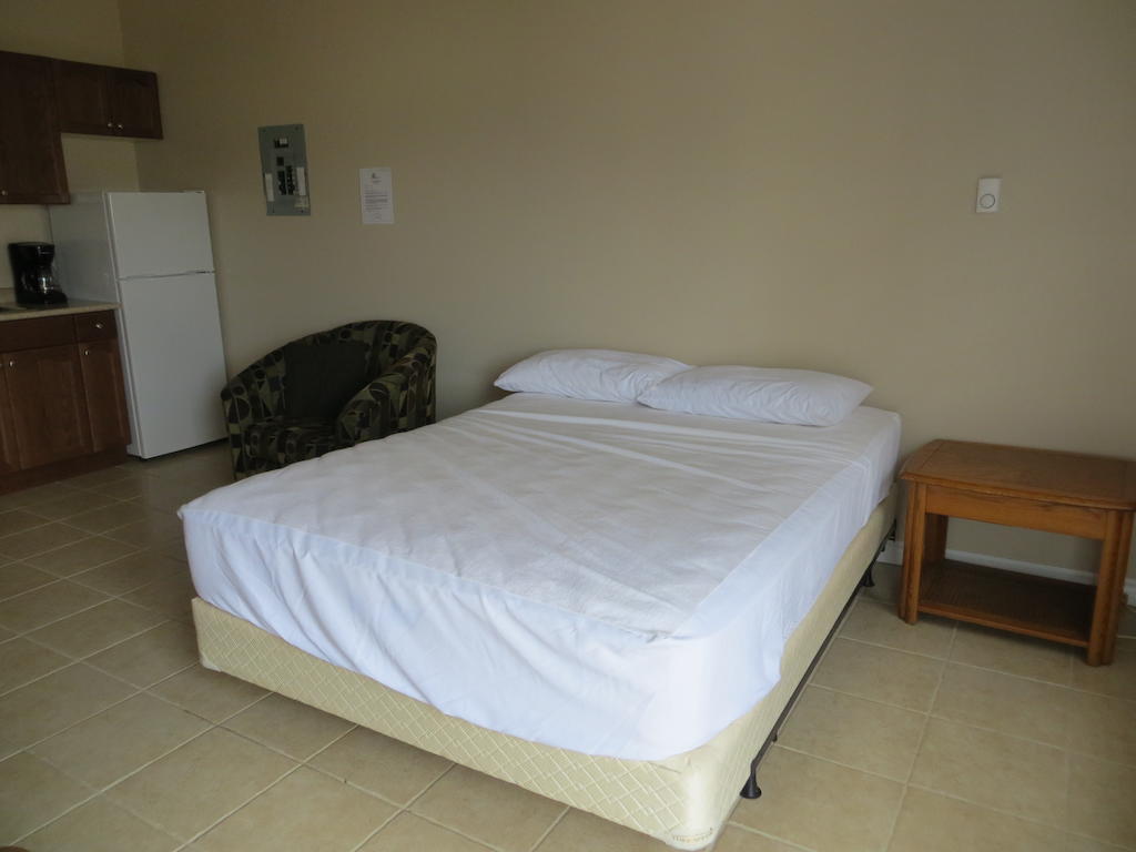 Halls Cottages Honey Harbor Chambre photo