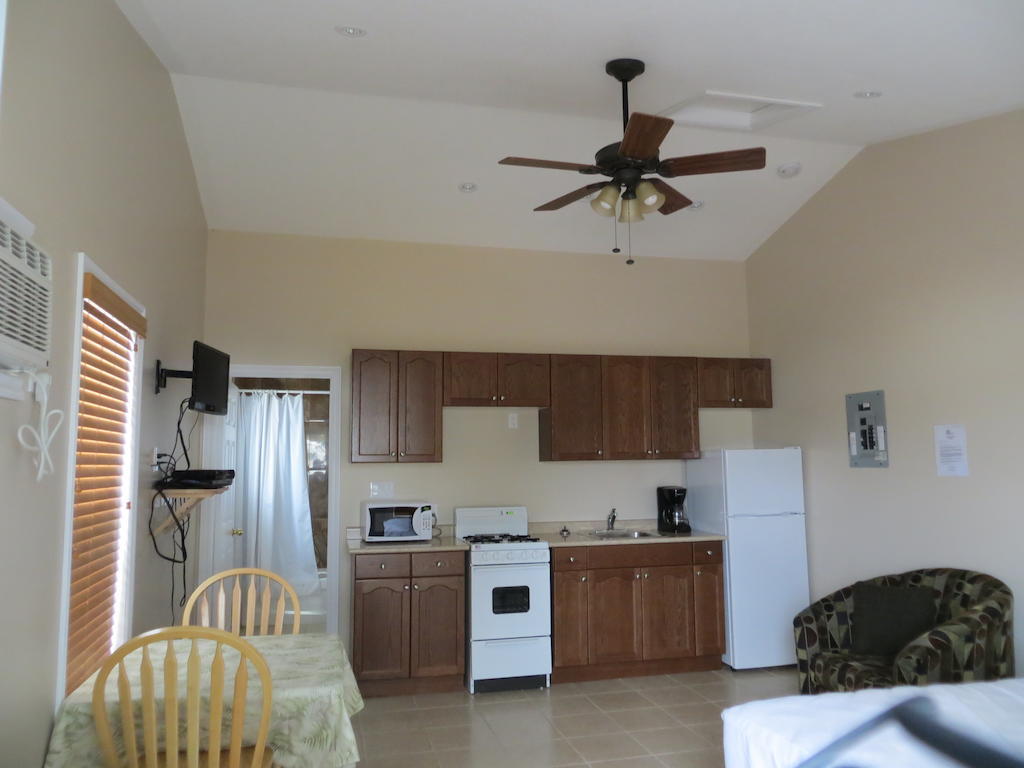Halls Cottages Honey Harbor Extérieur photo