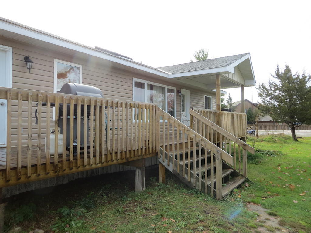 Halls Cottages Honey Harbor Chambre photo