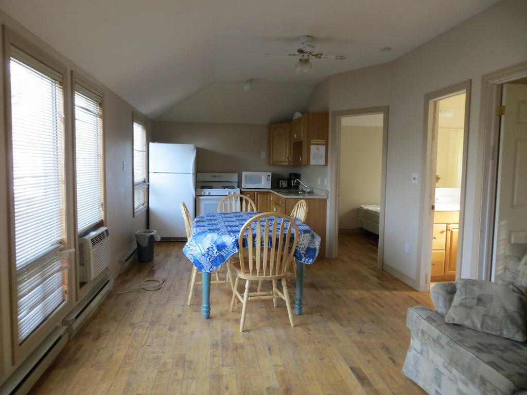 Halls Cottages Honey Harbor Chambre photo